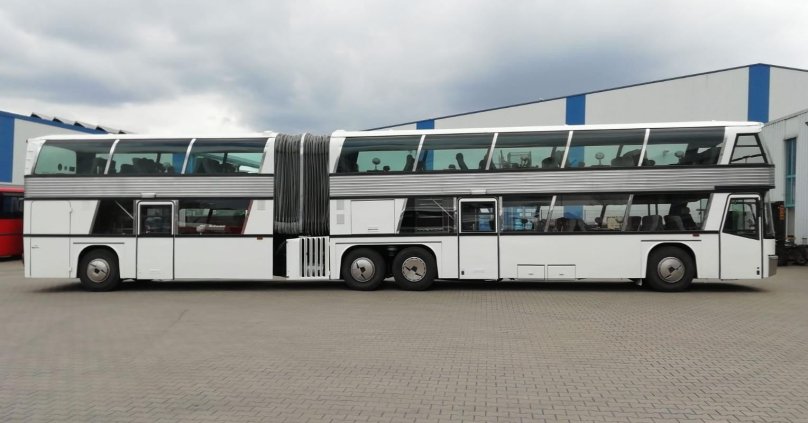 Автобус Neoplan Jumbocruiser