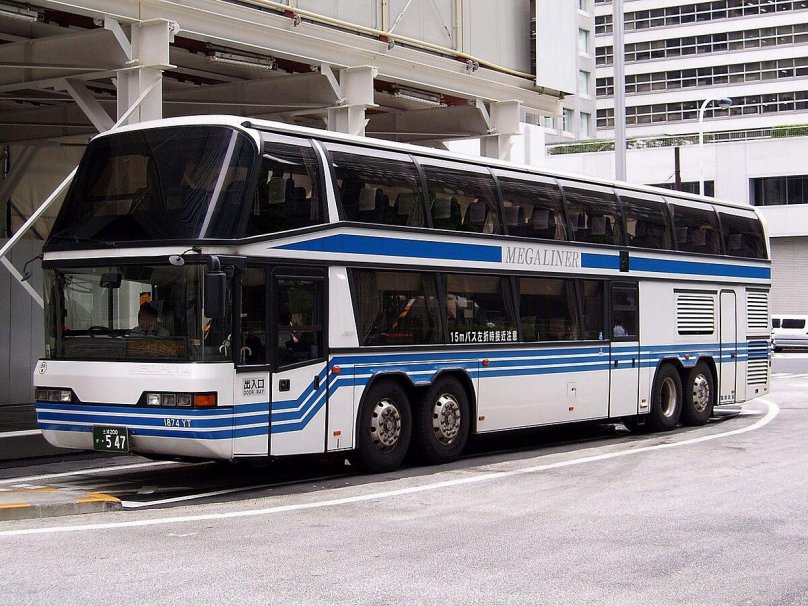 Автобус Neoplan Megaliner