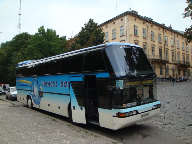 Автобус Neoplan n117