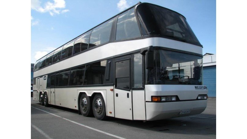 Автобус Neoplan Megaliner