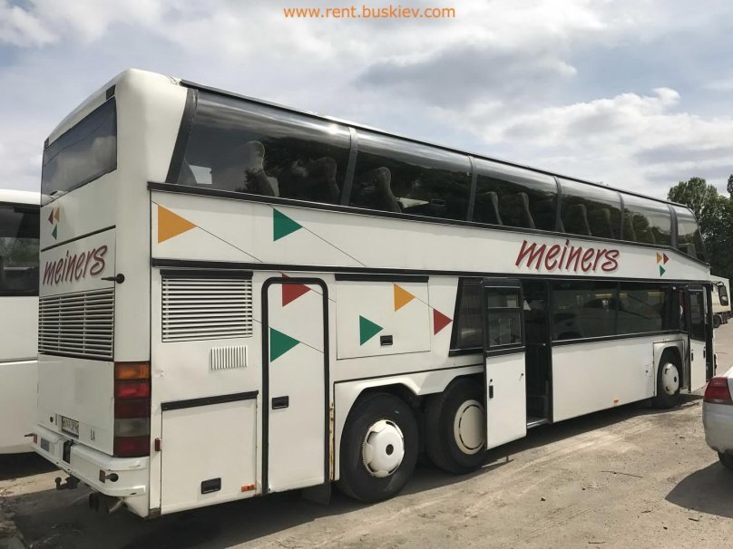 Автобус двухэтажный Неоплан