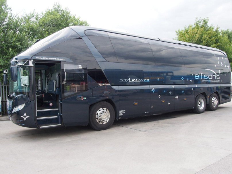 Автобус Neoplan Starliner