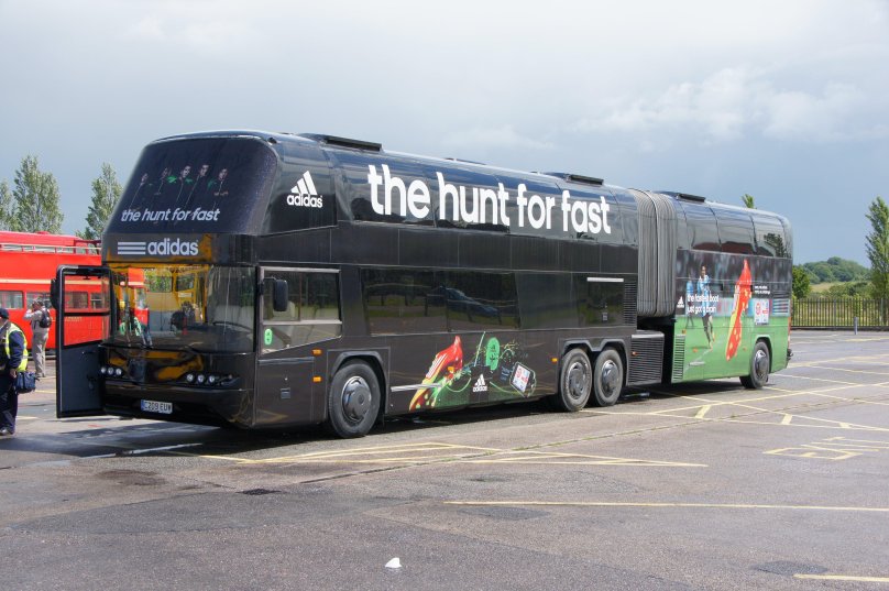 Неоплан джамбо круизер