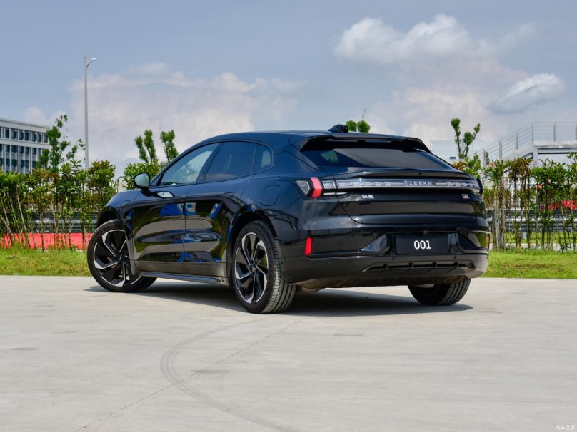 Электромобиль zeekr 001