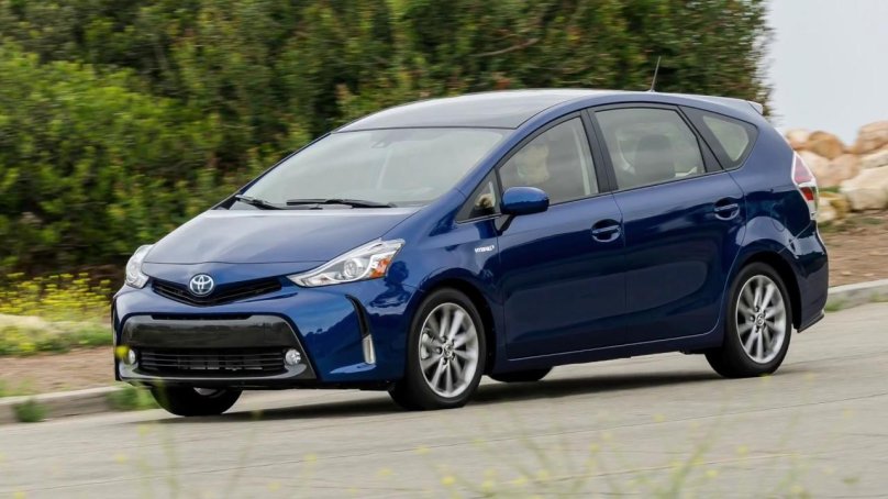 Toyota Prius v