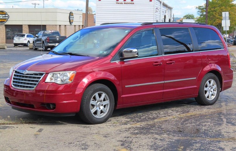 Крайслер минивэн