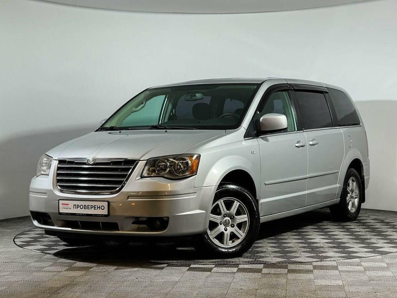 Минивэн Chrysler Town Country