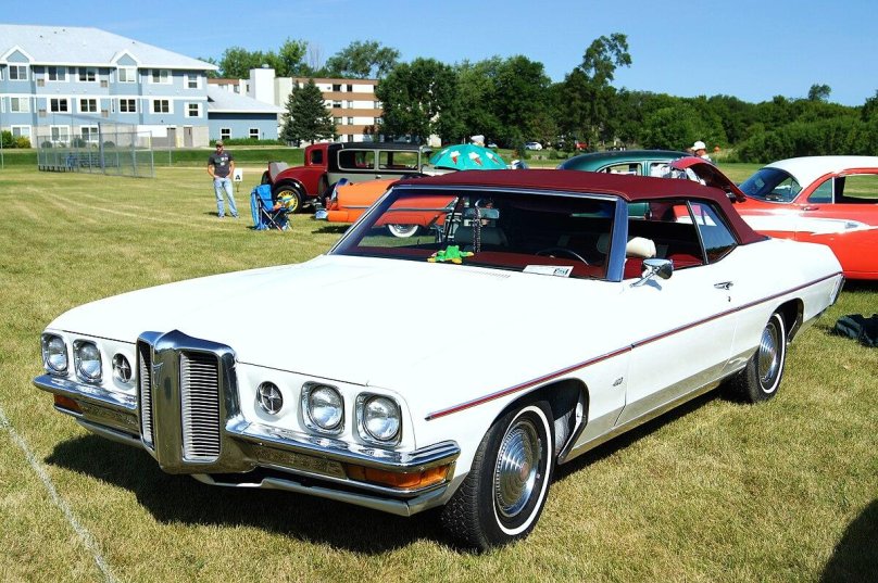 Pontiac Catalina Safari 1975