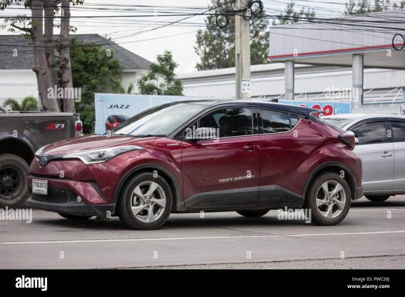 Буксировка c-HR гибридного