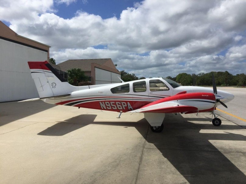 Бичкрафт Барон 55