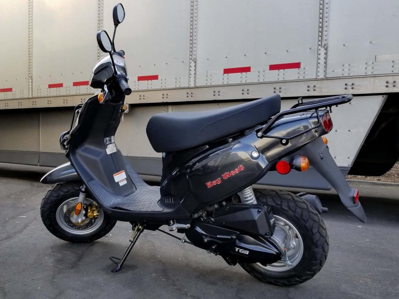 Скутер Bullet 50