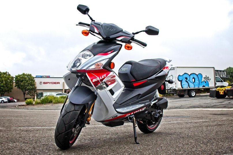 Скутер Bullet 50