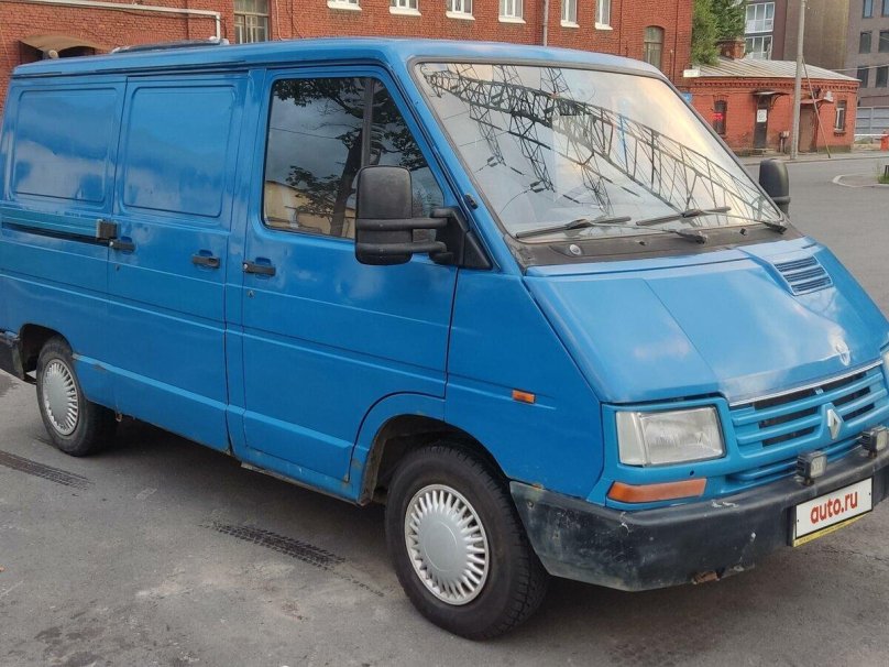 Серый Рено трафик в Питере