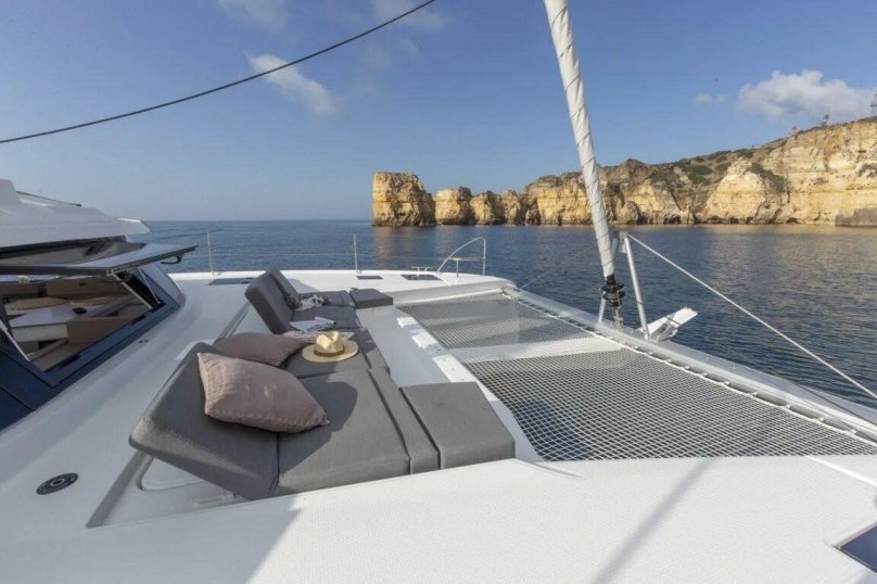 Катамаран Fountaine Pajot 45 New