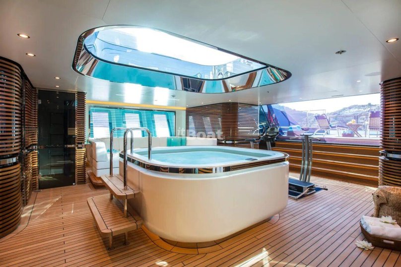 Спа комплекс на яхте