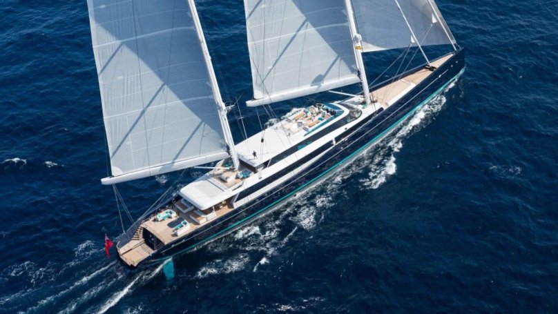 Парусная яхта Aquijo (86 метров)