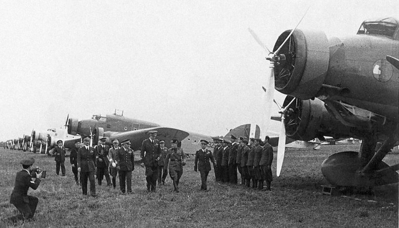 ПИПИСТРЕЛЛО самолет