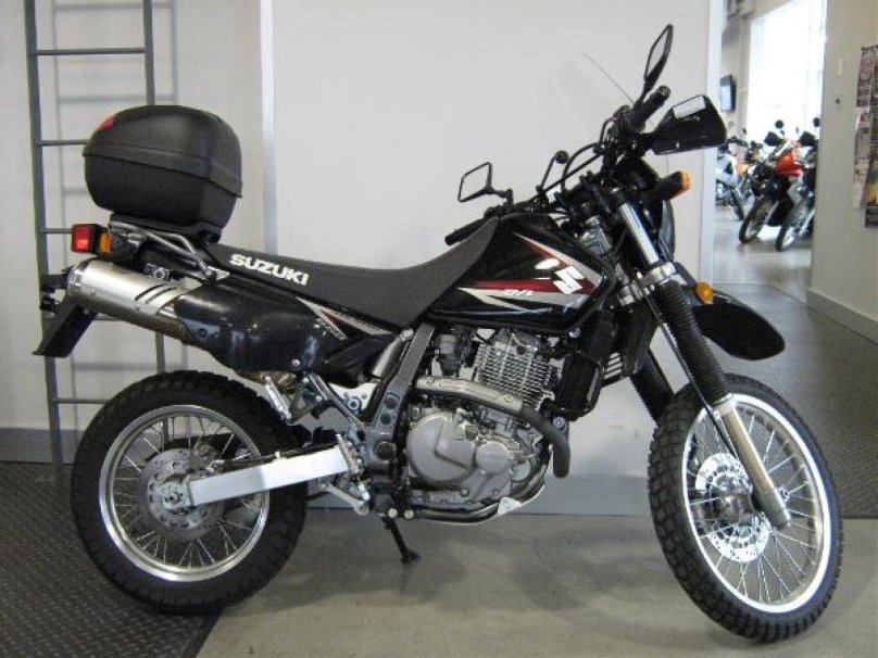 Судзуки Dr 650