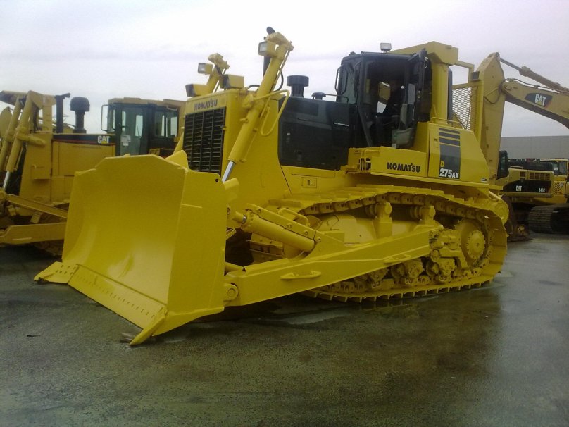 Komatsu d275a-5