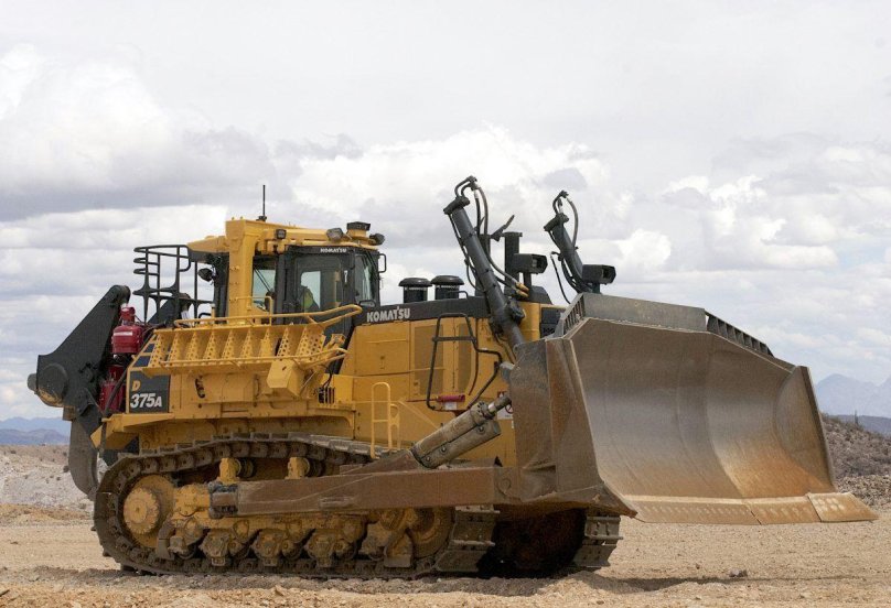 Бульдозер Komatsu d375