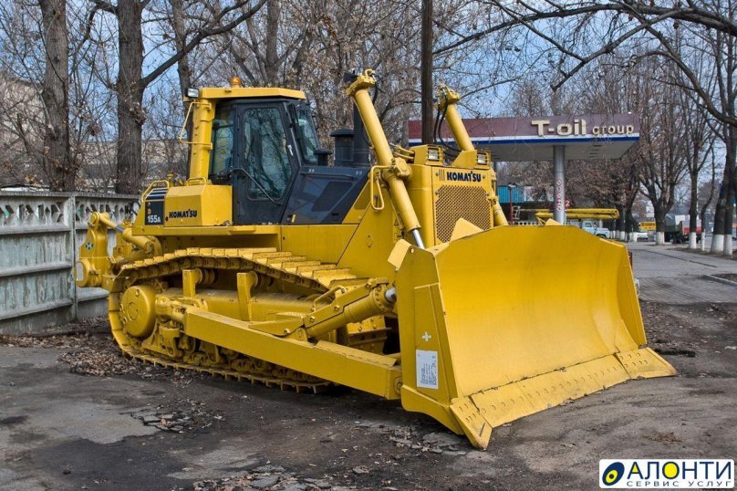 Бульдозер Komatsu d85