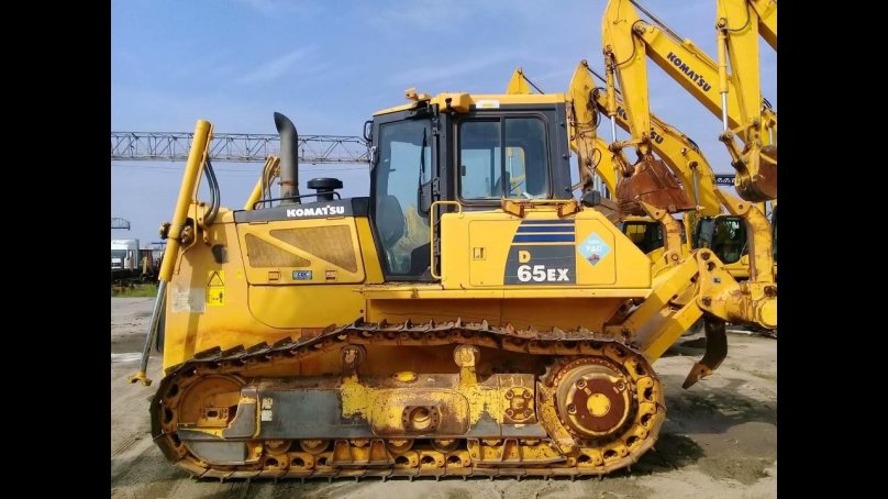 Коматсу д 65 бульдозер