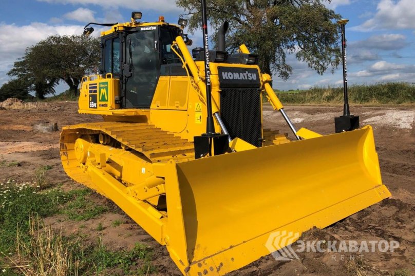 Бульдозер Komatsu d65px-16