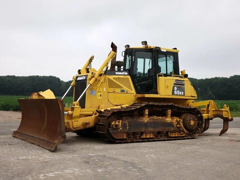 Komatsu d65ex-16