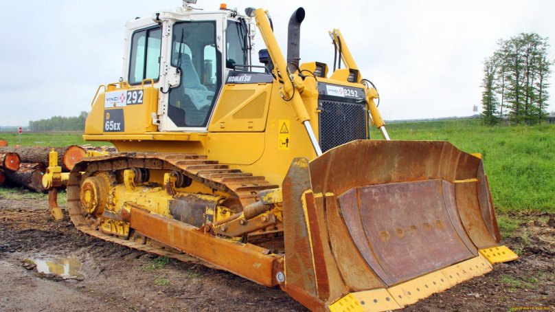 Бульдозер Komatsu 65