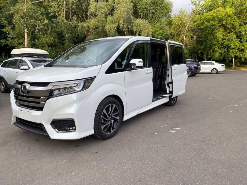 Honda Stepwgn spada 5