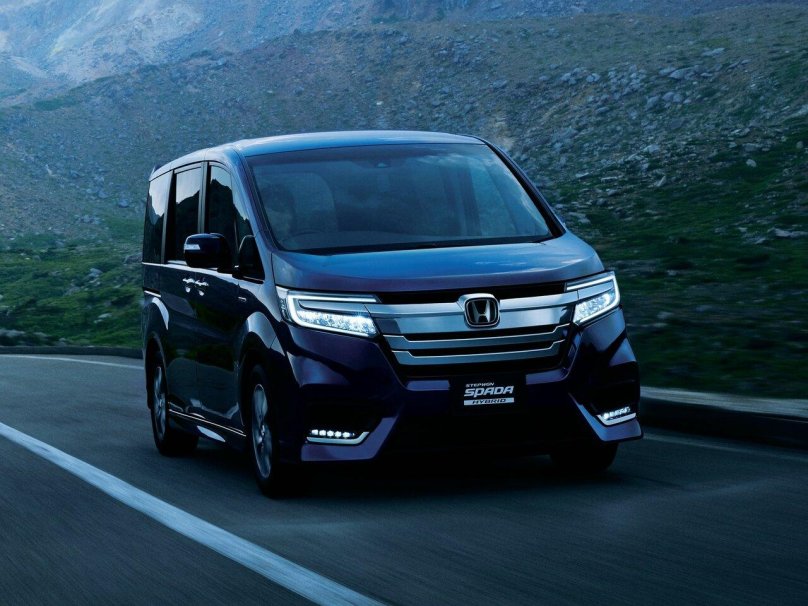 Honda Stepwgn spada 5