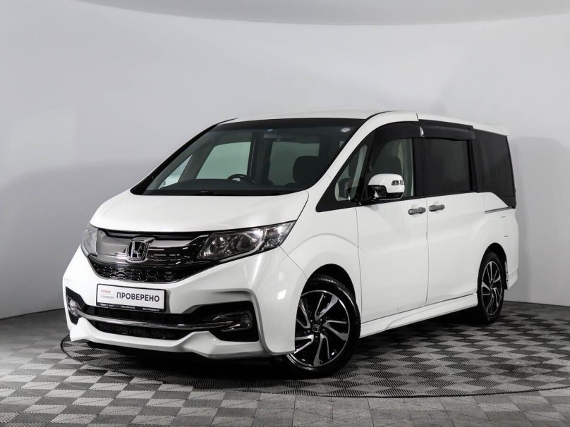 Honda минивэн Stepwgn
