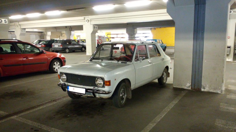 Машина 2105 ВАЗ 2004 Г белый