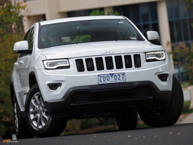 Гранд Чероки Ларедо 2013