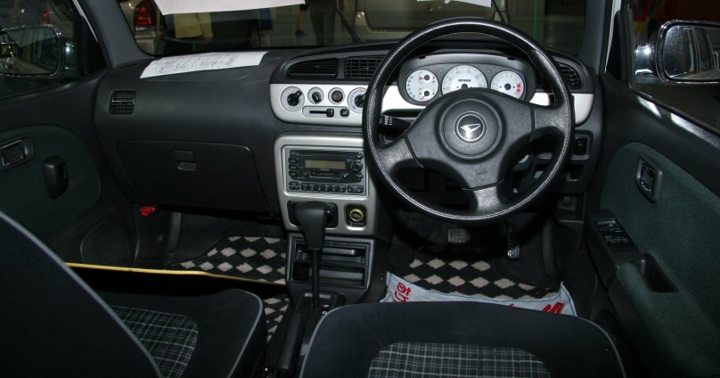 Daihatsu Mira Gino Interior