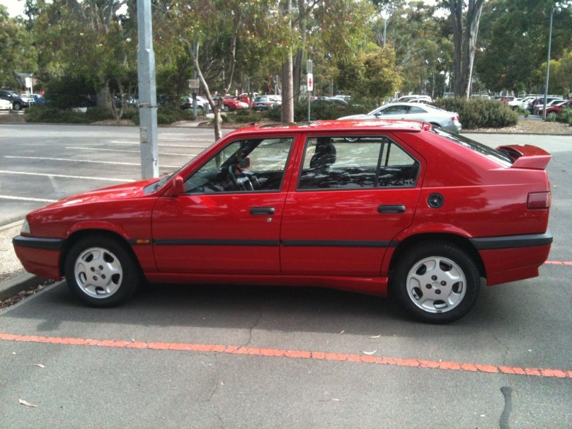 Альфа Ромео 33 боксер