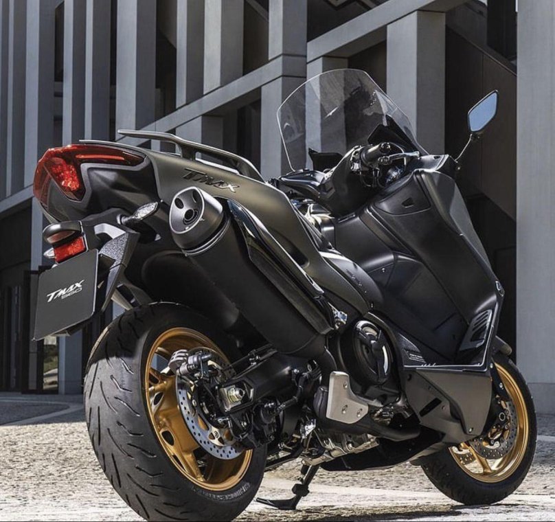 Yamaha TMAX 560