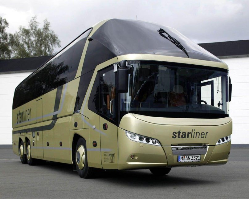 Автобус Neoplan Starliner
