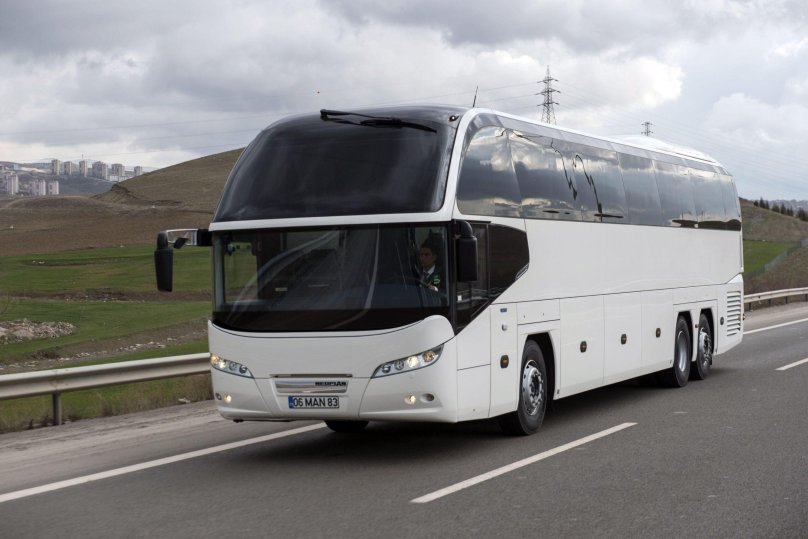 Междугородный автобус Neoplan