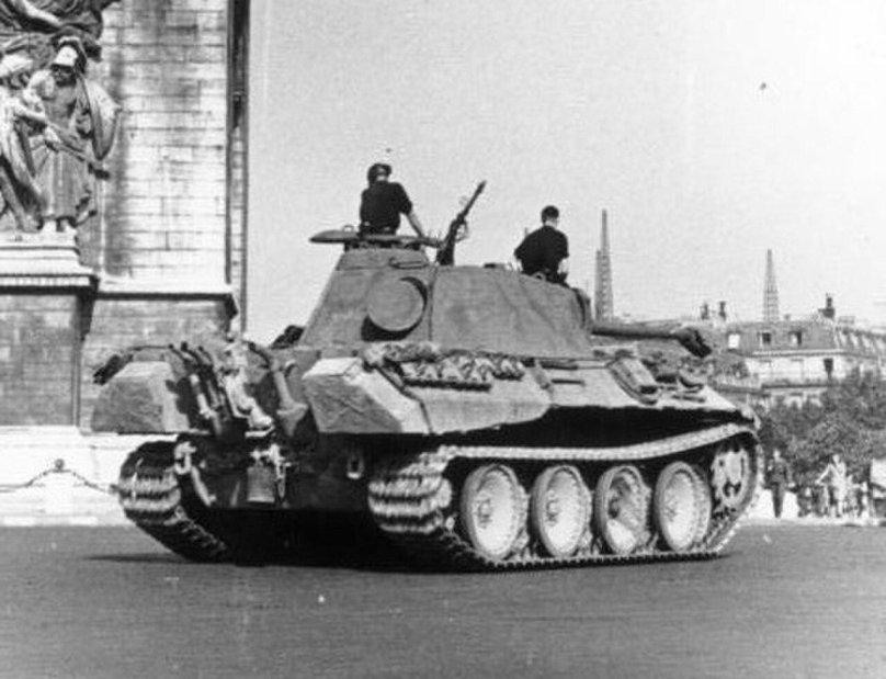 Panzer v пантера Ausf. G 1944