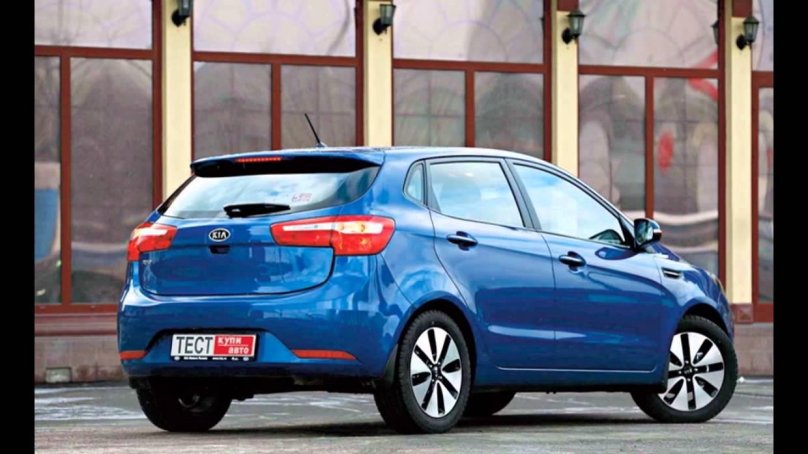 Киа Рио хэтчбек 2012