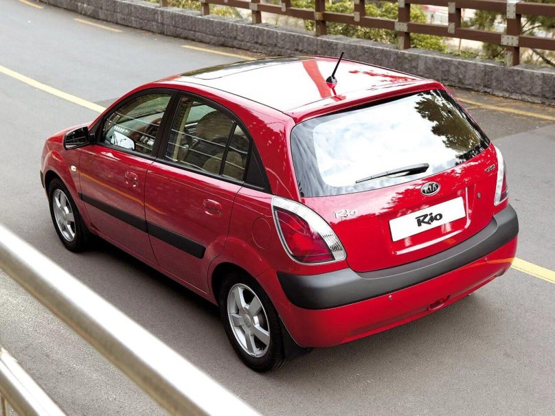 Kia Rio 2005 хэтчбек