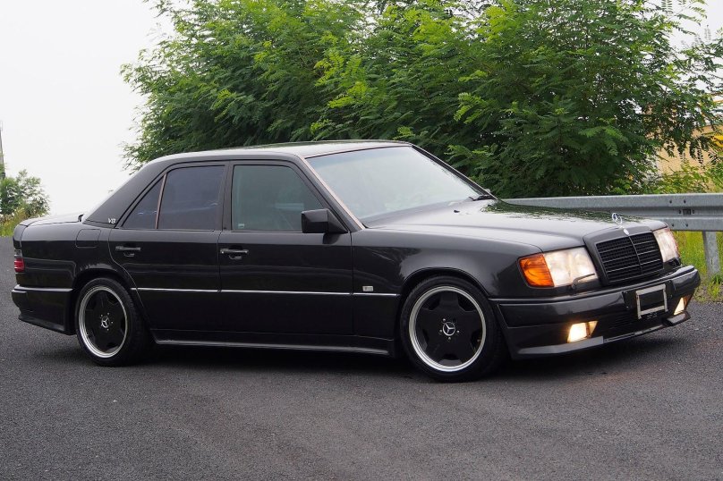 Mercedes Benz w124 AMG