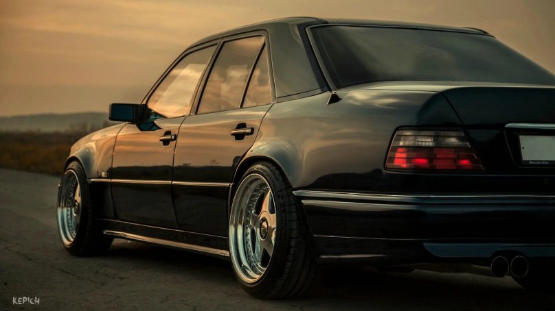 Mercedes Benz 124 e500