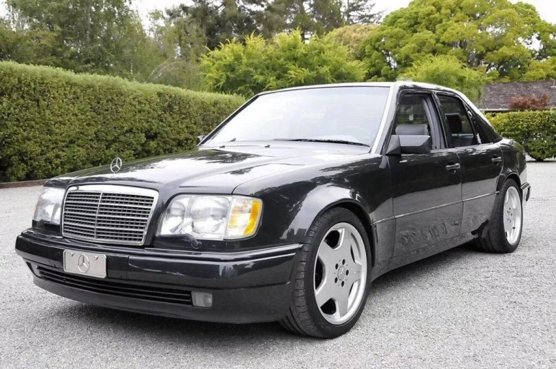 Мерседес Бенц 124