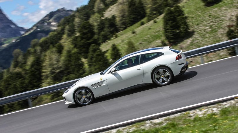 Ferrari gtc4lusso 2022