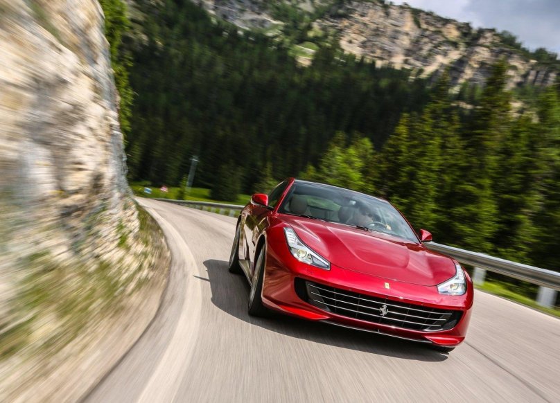 Ferrari gtc4 Grand lusso 4х дверный