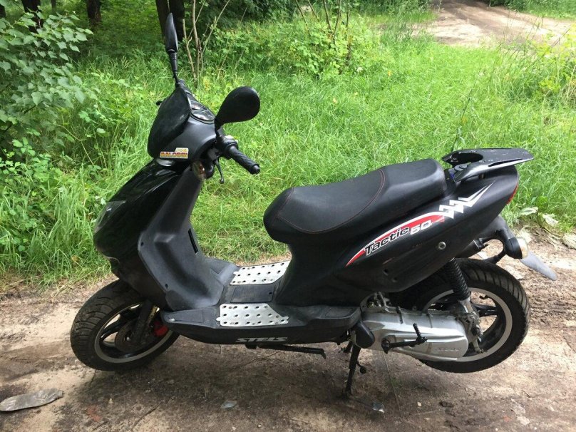 Скутер stels Tactic 50