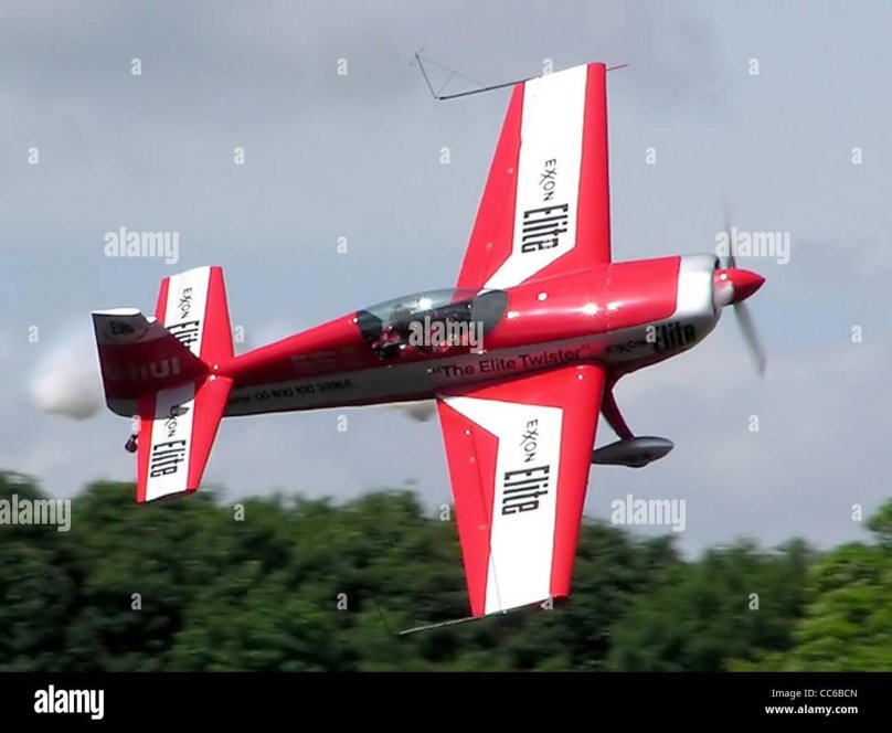 Extra 300s самолет