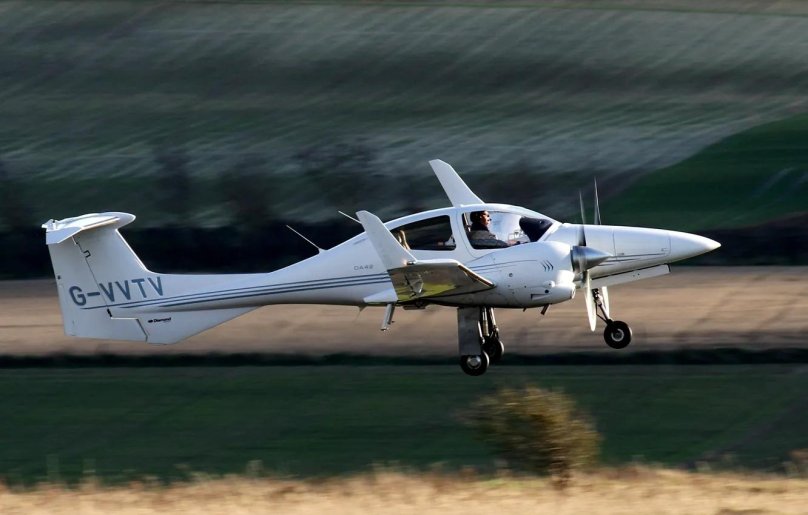 Diamond da42